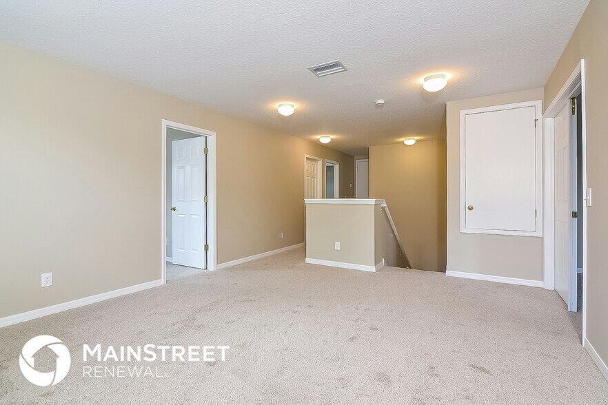 Building Photo - 11157 Golden Silence Dr