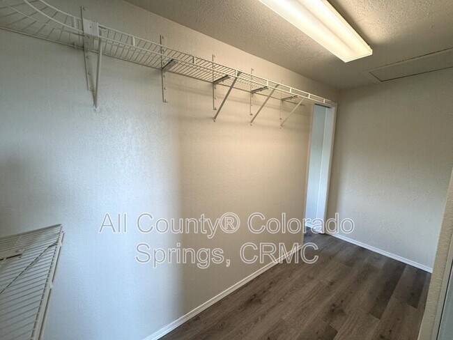 Building Photo - 1237 Chiricahua Dr