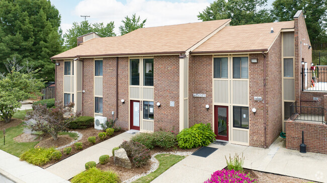 Building Photo - Boulder Creek