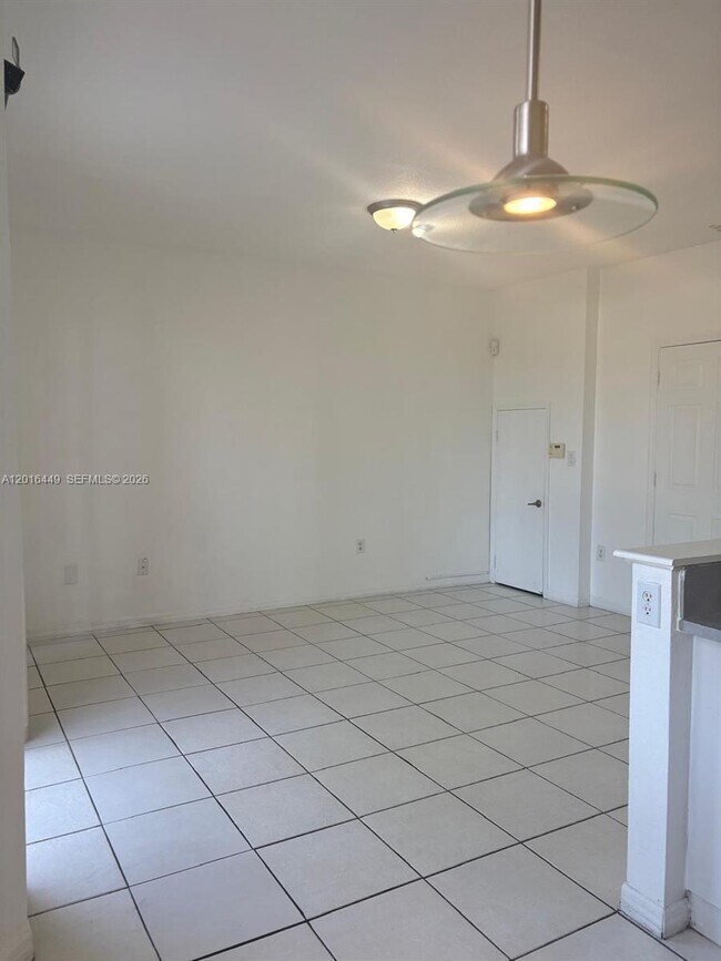 Building Photo - 8525 SW 165th Pl