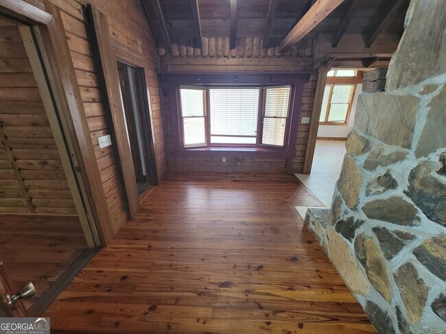 Building Photo - 2391 Booth Cir