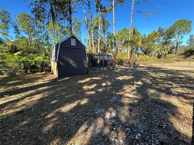 Building Photo - 5479 Gannaway St