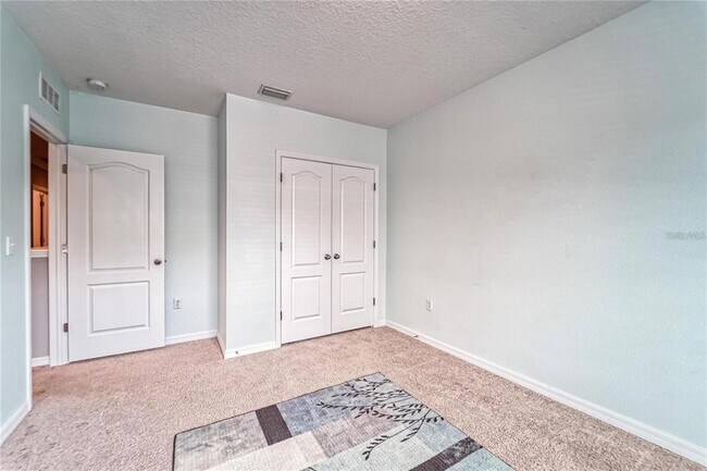 Building Photo - 3903 Silverlake Way