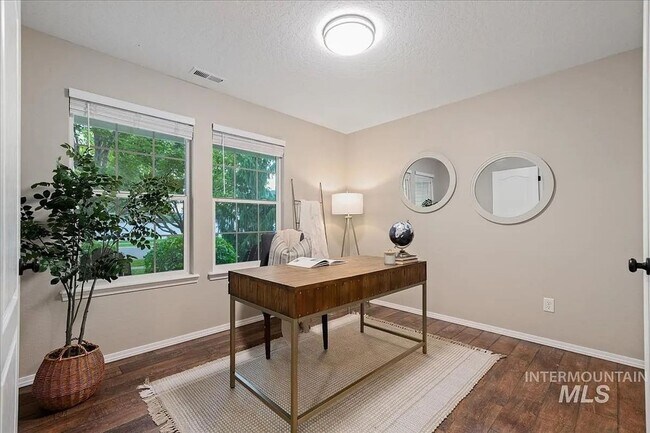 Building Photo - 4712 S Glenmere Way