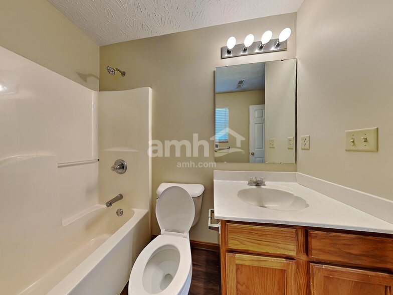 Building Photo - 172 Haley Ln