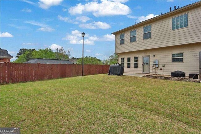 Building Photo - 2145 Waterford Park Dr