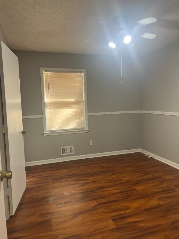 Building Photo - 1675 Oak Ridge Way NW