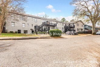 Building Photo - 2672 E 3rd St