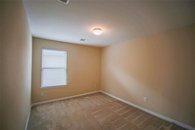 Building Photo - 24030 Buffalo Cove Ln