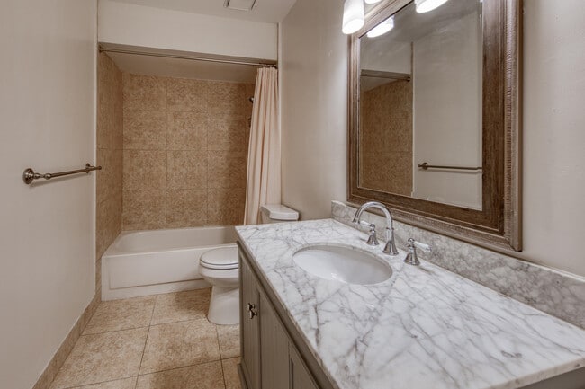 Building Photo - 809 N Federal Hwy