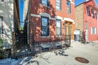 Building Photo - 1820 S Allport St