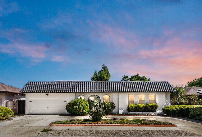 Building Photo - 9038 Whitaker Ave