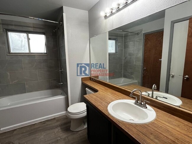 Building Photo - 3603 Bobcat Pl