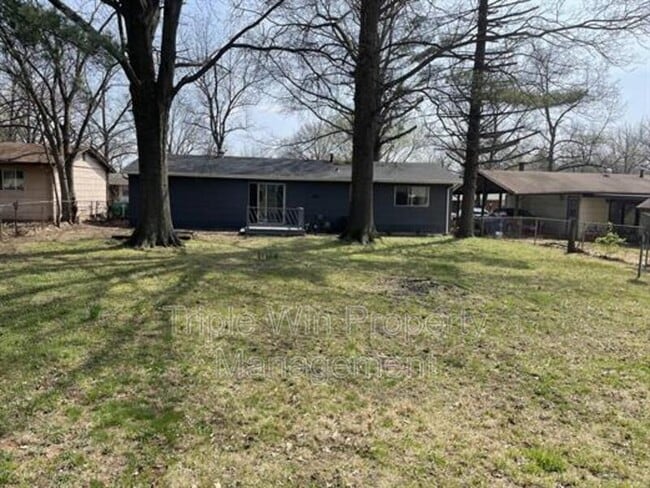 Building Photo - 11923 San Andres Dr