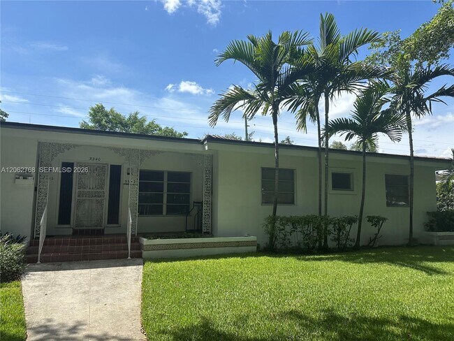 Building Photo - 5340 Orduna Dr