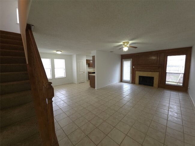 Building Photo - 7126 Deer Creek Ct