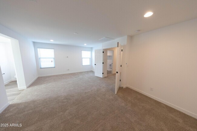 Building Photo - 9310 E Strobe Ave