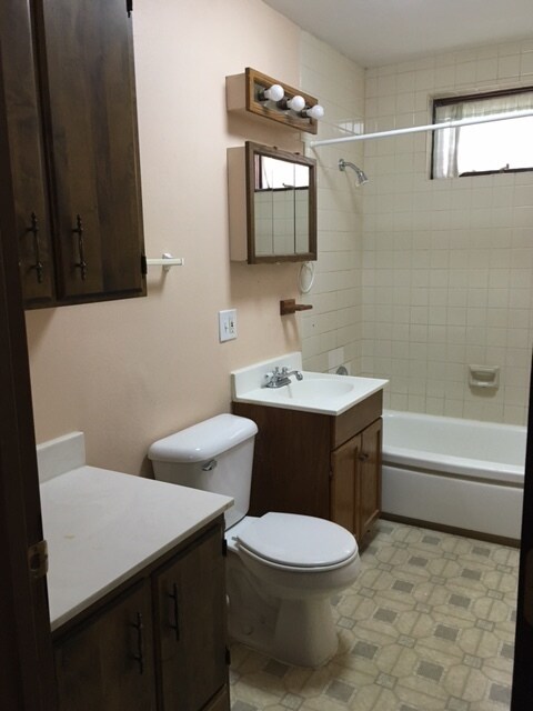 Building Photo - 5741 Radcliff Dr