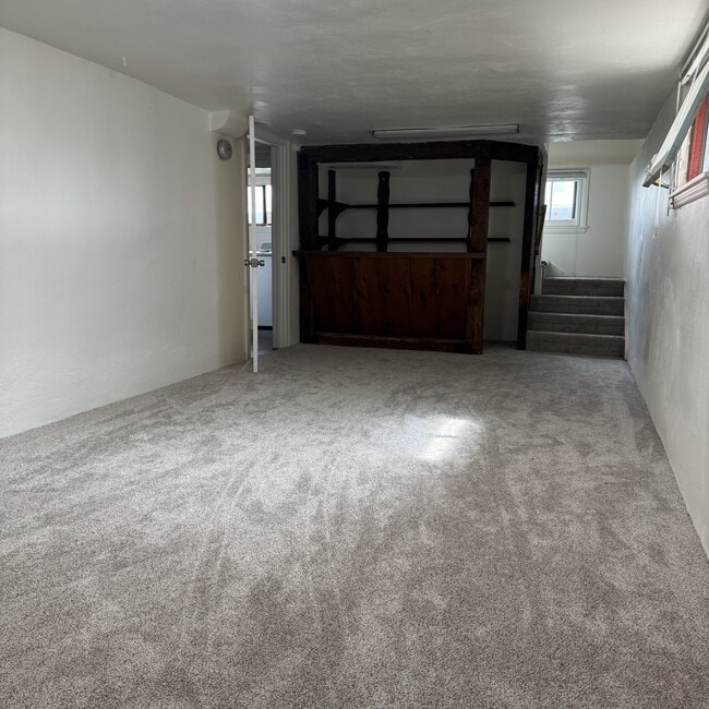 Building Photo - 1299 S Dale Ct