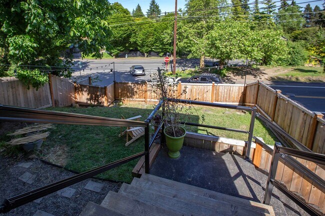 Building Photo - 13027 40th Ave S