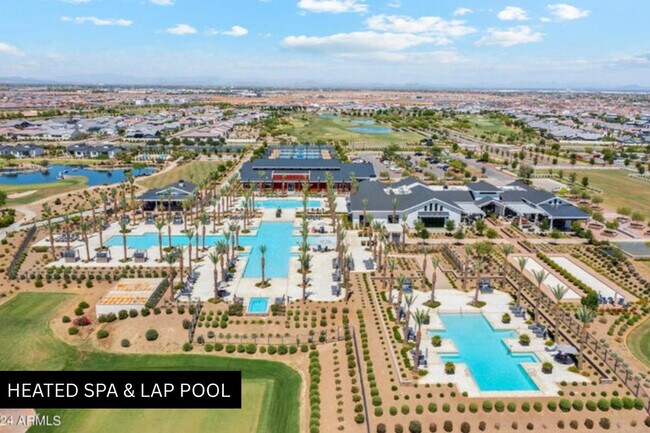 Building Photo - 12091 N San Clemente St