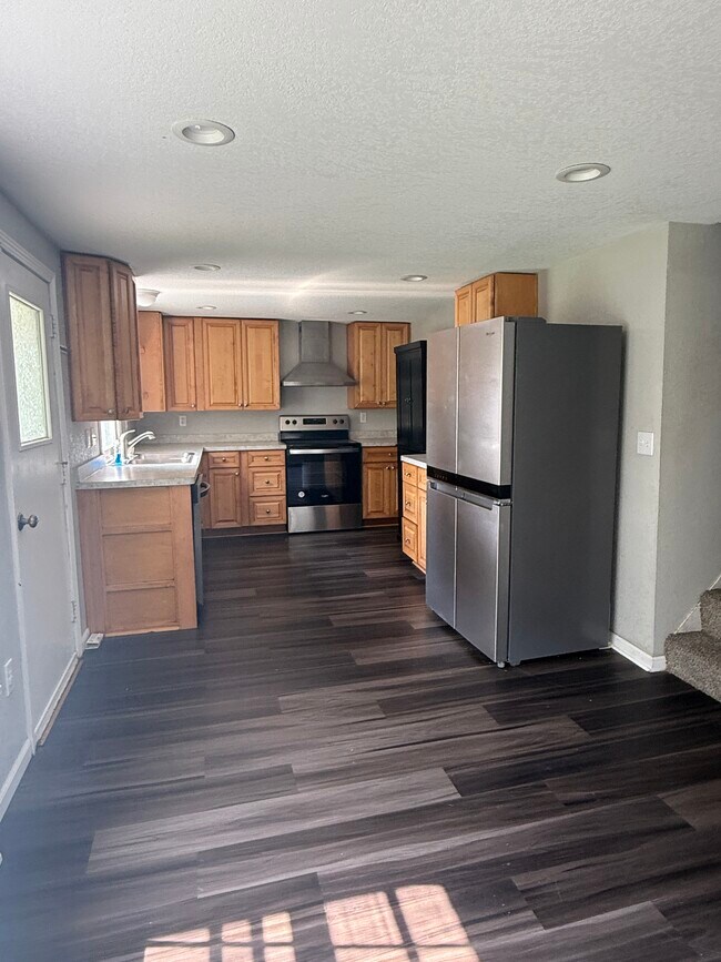 Everything you need kitchen! - 529 S Gault St