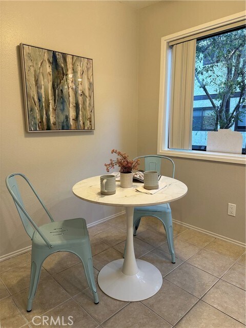 Building Photo - 21931 Burbank Blvd