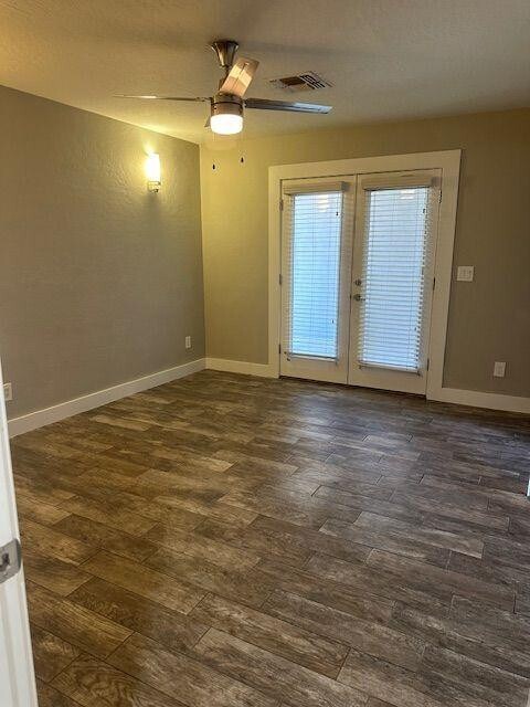 Building Photo - 1416 E Del Rio Dr