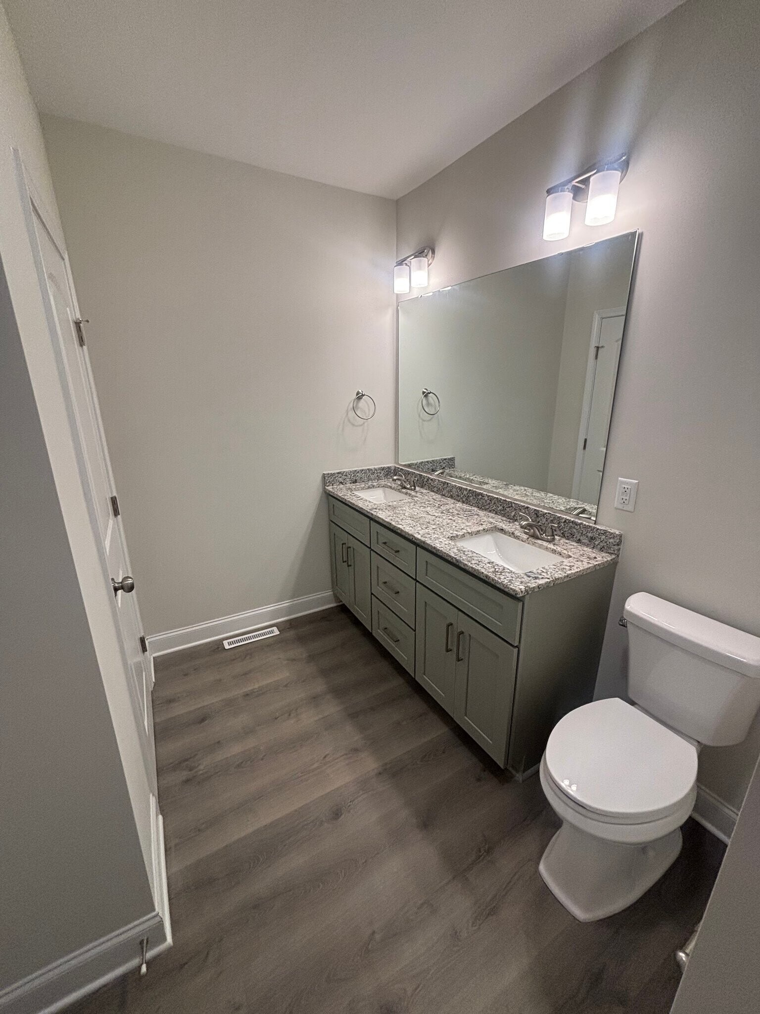 Building Photo - 1364 Bald Hill Loop
