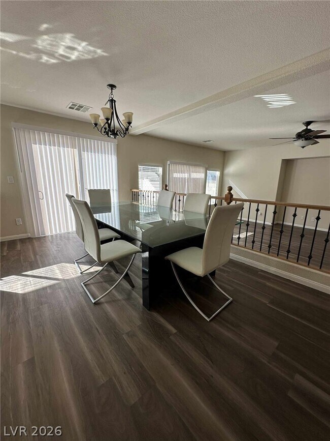 Building Photo - 10679 Timber Stand St