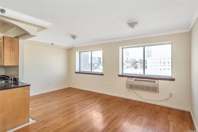 Building Photo - 102-10 Queens Blvd