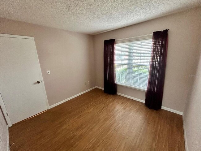 Building Photo - 4908 Myrtle Oak Dr