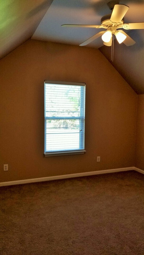 Building Photo - YOU CAN STOP YOUR SEARCH! Lyndon Rental with 3 Bedrooms, 2 Full Baths, Cape Cod Dollhouse, FOR RENT!