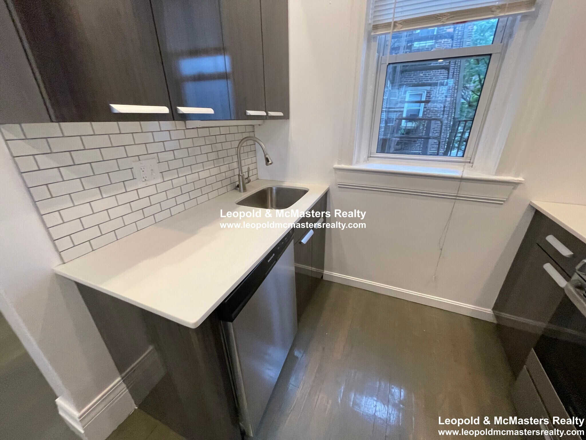 Building Photo - 35 Peterborough St