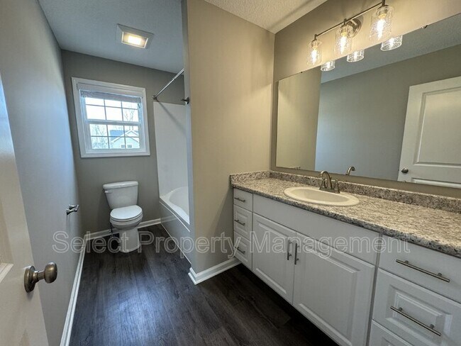 Building Photo - 8225 Catberry Trl