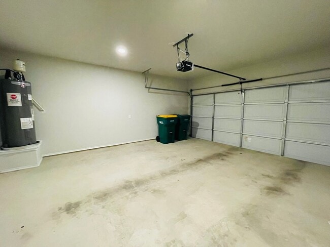 Building Photo - 3/2 in Knox Ridge