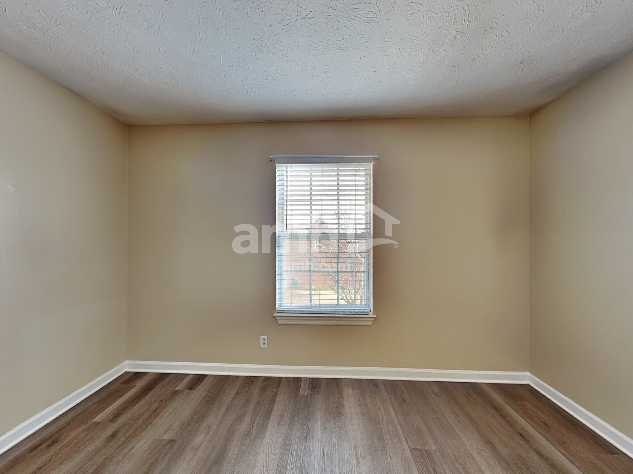 Building Photo - 1612 E Blairmont Dr