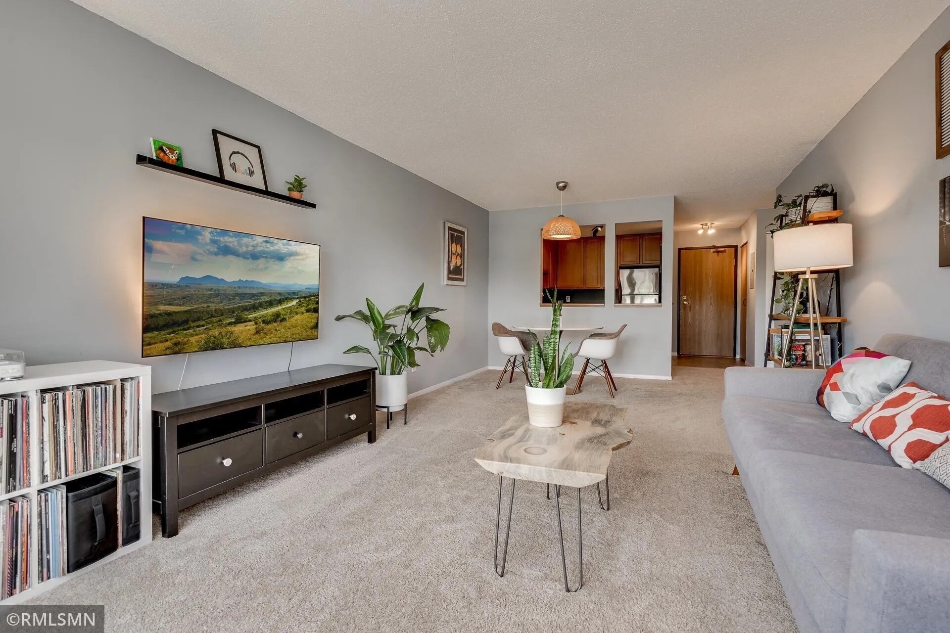 Building Photo - 720 3rd Ave NE