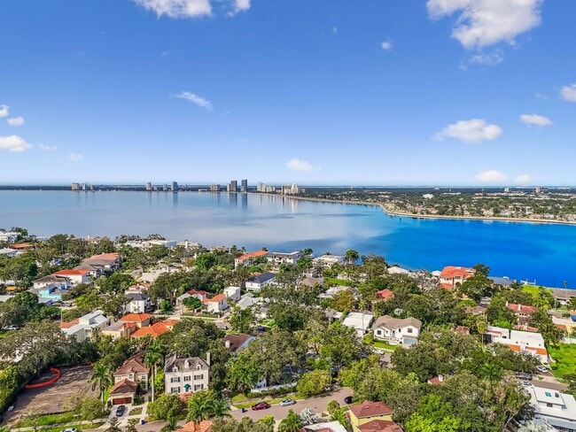 Building Photo - Beautiful Home on Davis Island