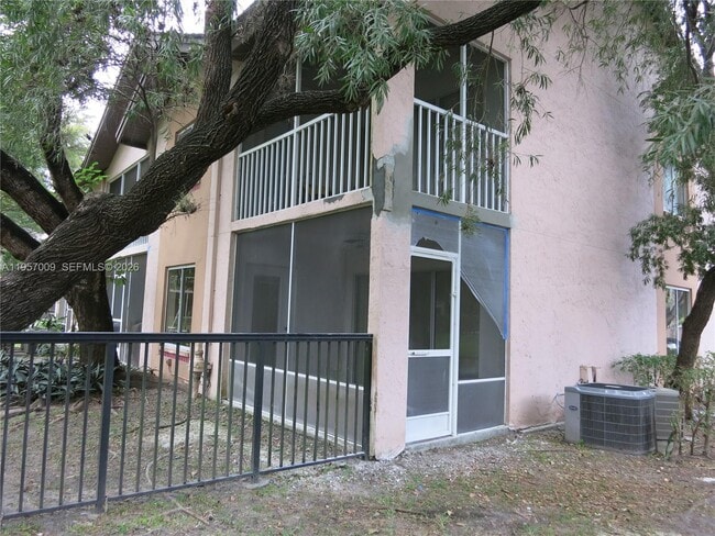 Building Photo - 9079 SW 138th Pl