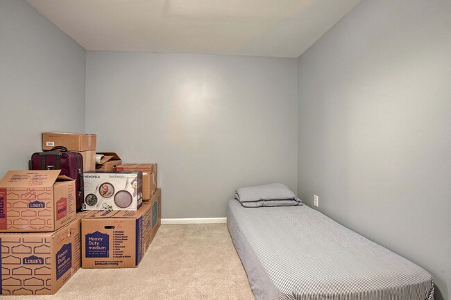 Building Photo - 18806 Harmony Woods Ln