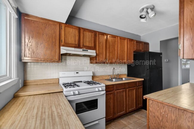 Building Photo - 224 Presley Rd