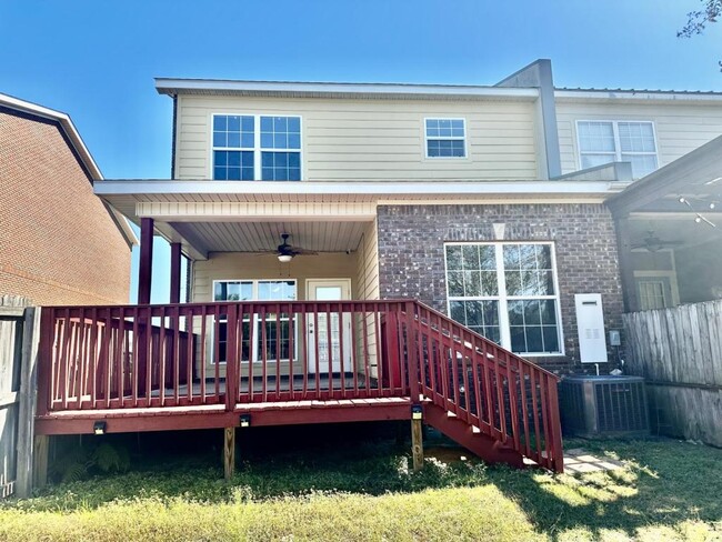 Building Photo - 124 Whitney Ave