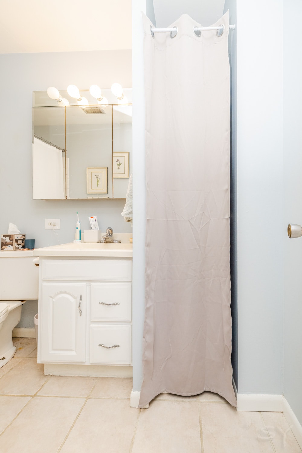 Building Photo - 607 W Wrightwood Ave