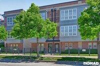 Building Photo - 2305 S Wabash Ave