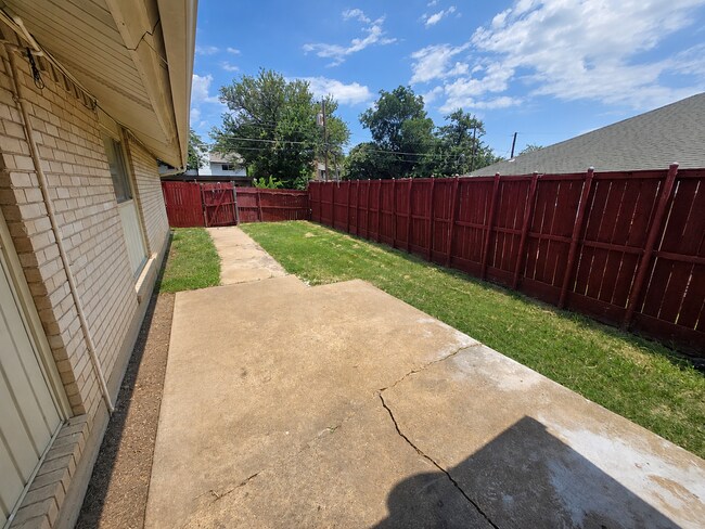 Building Photo - 13441 Blossomheath Ln