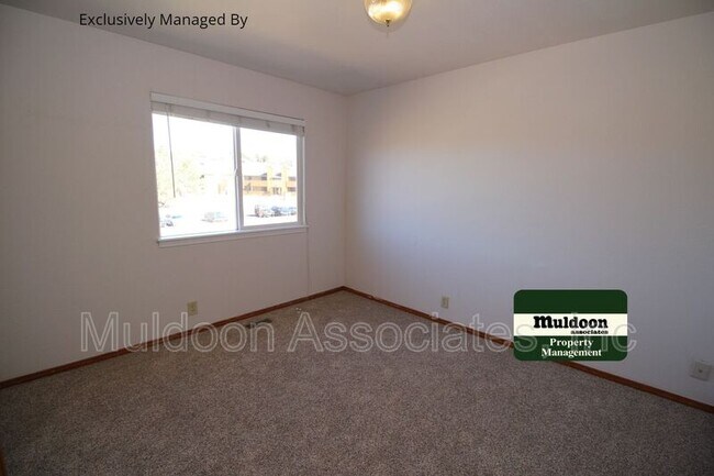 Building Photo - 2180 Silkwood Dr