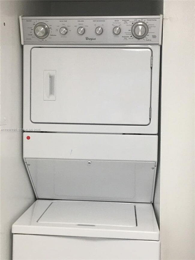 Building Photo - 2454 NW 52nd Ave