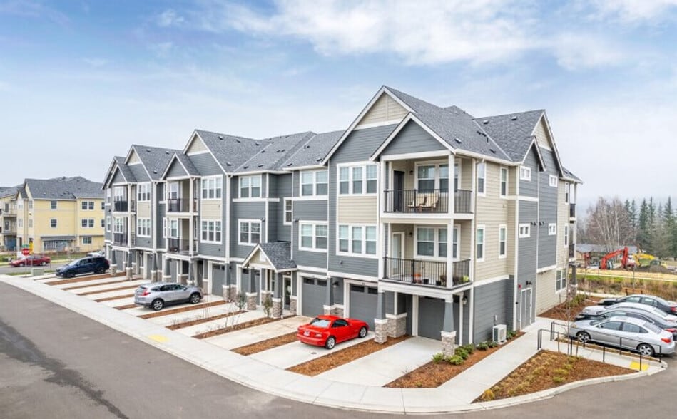 Building Photo - 7136 NW 159th Ave