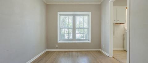 Building Photo - 2442 Oates Dr